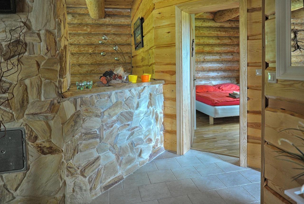 Dom Pod Sosnami Villa Gryzyna Exterior photo